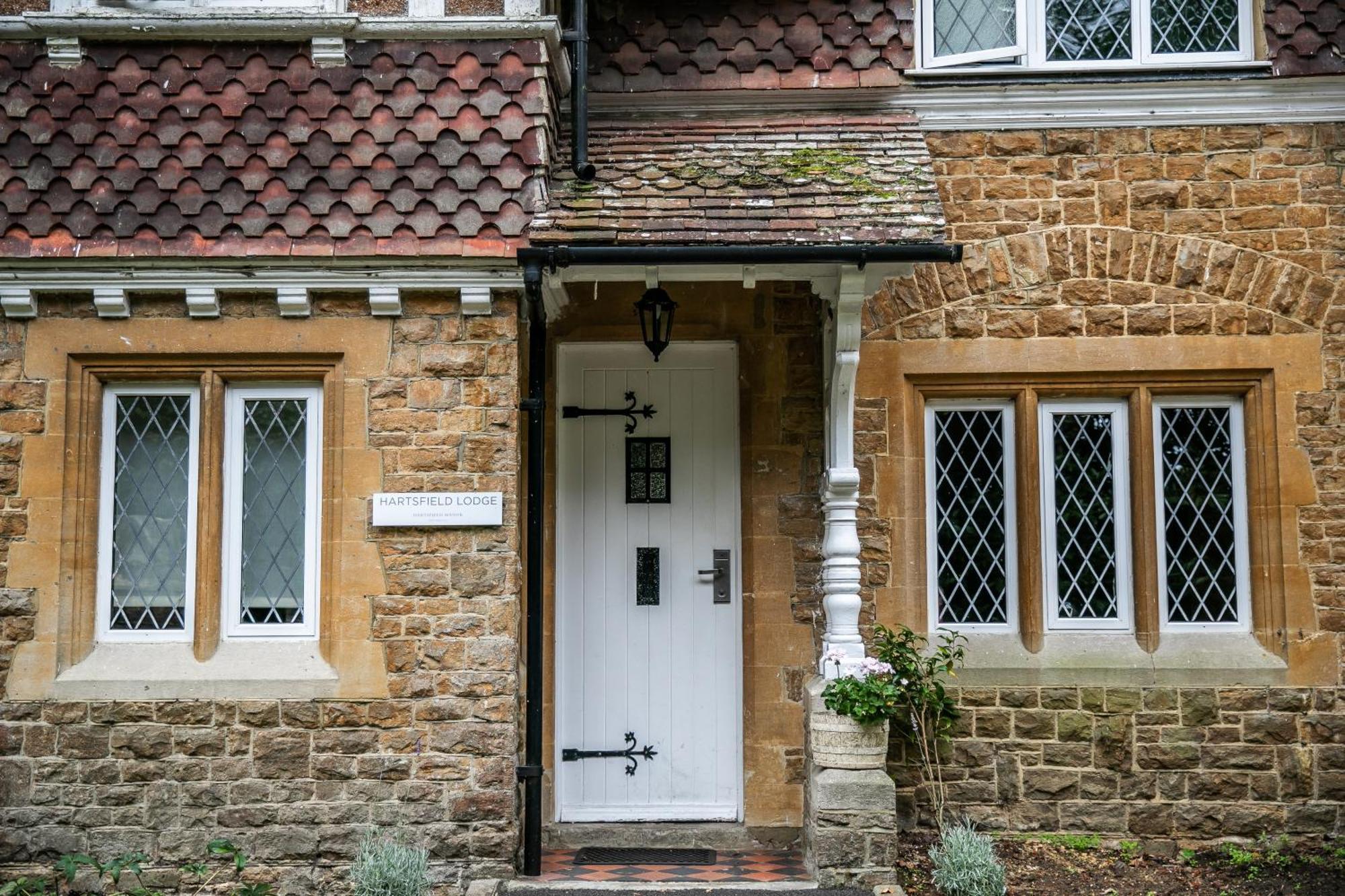 Hotel Hartsfield Manor Dorking Exterior foto