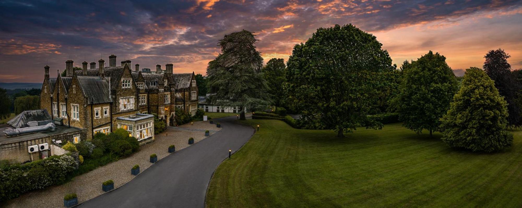 Hotel Hartsfield Manor Dorking Exterior foto