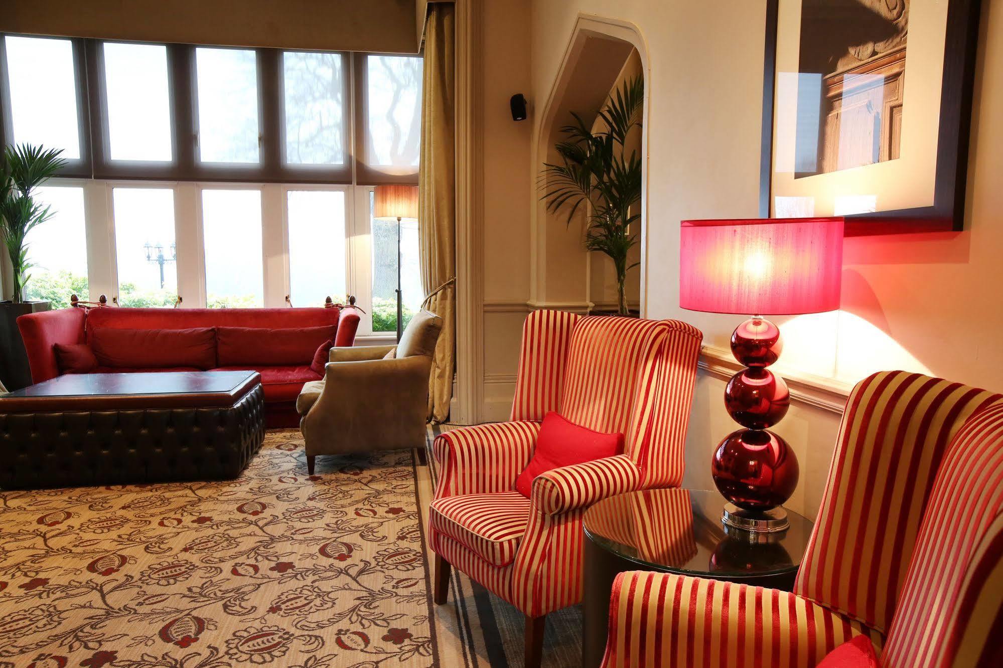 Hotel Hartsfield Manor Dorking Exterior foto